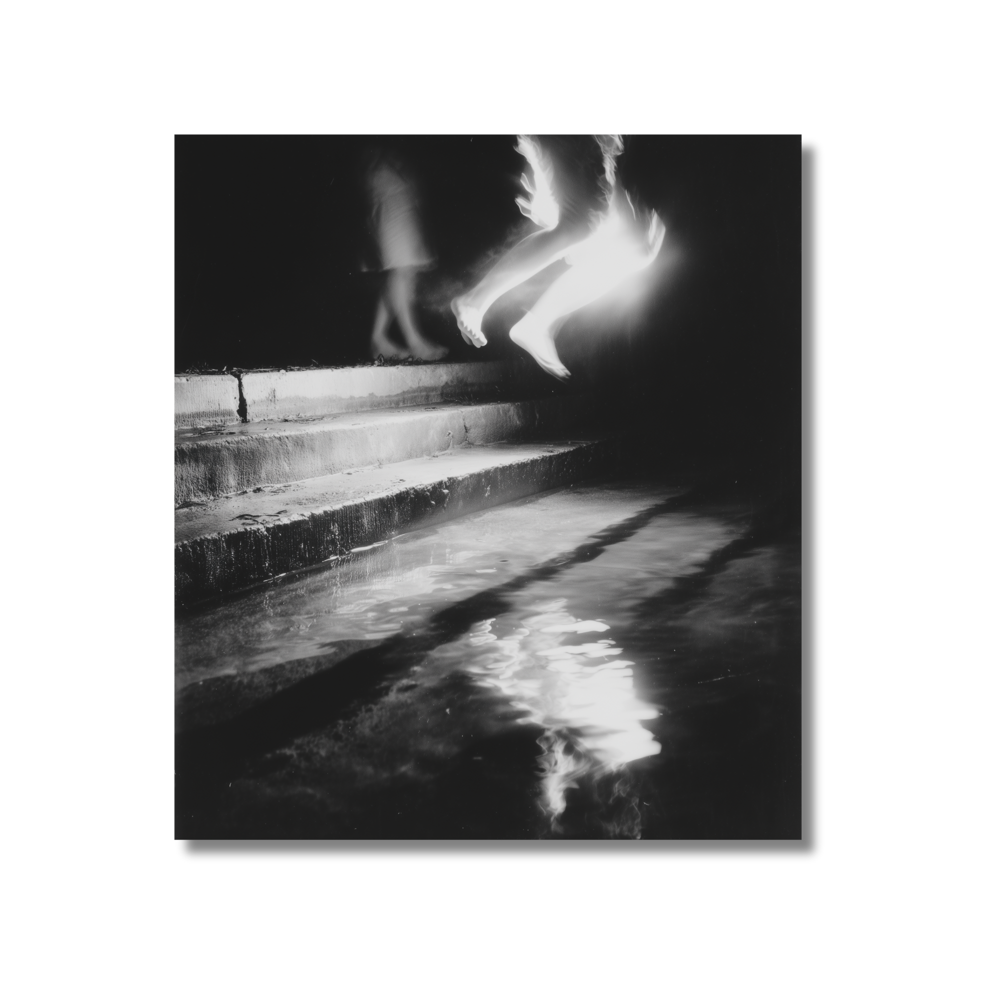 "Ephemeral Ascent" (一瞬の飛翔)